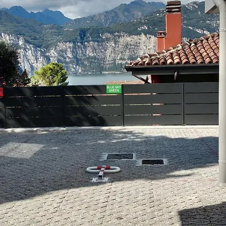 Apartment Blue Sky *